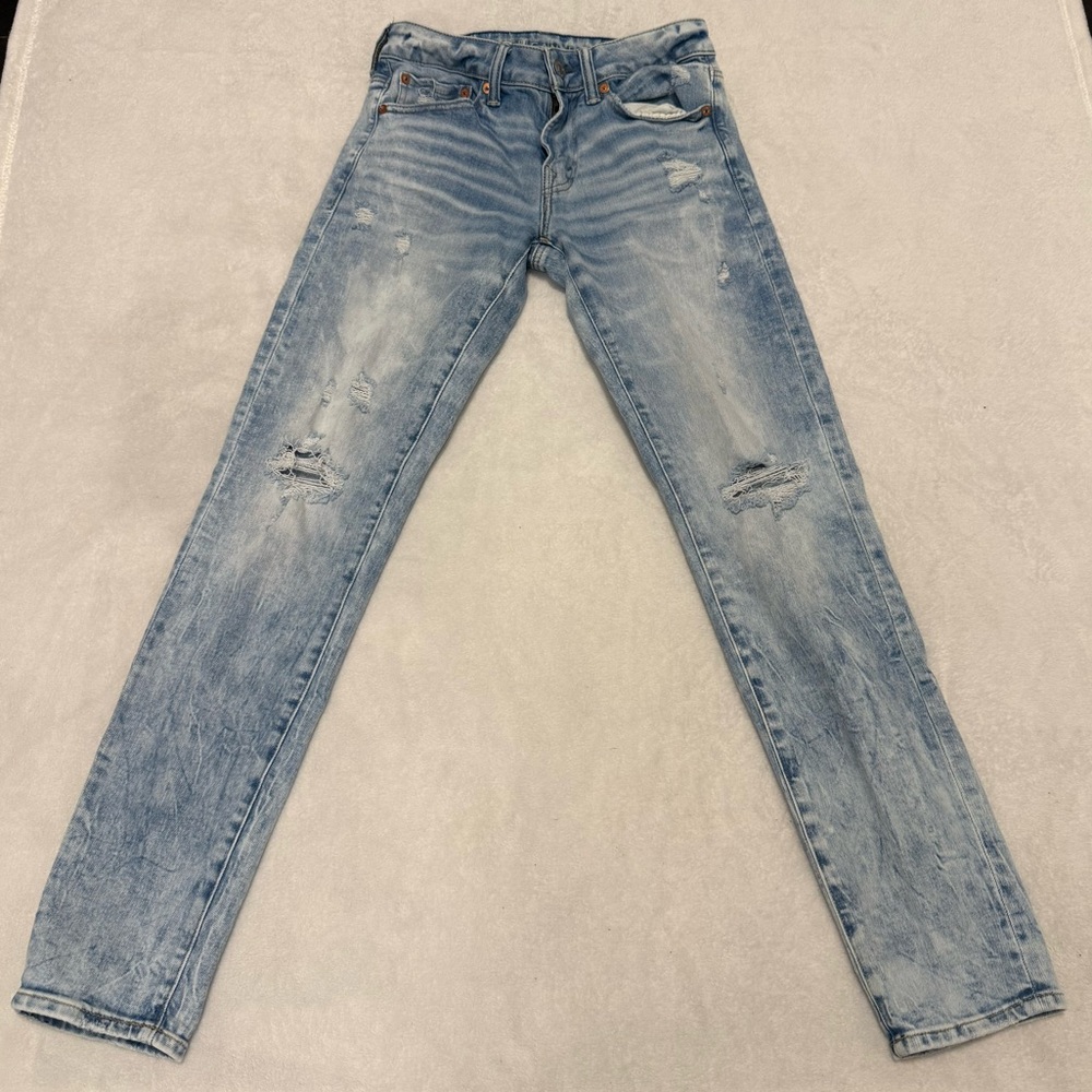 American Eagle Outfitters Airflex+ Light Washed Distressed Men’s Jeans